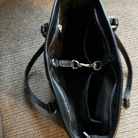 Coach purse - Picture 5 of 6